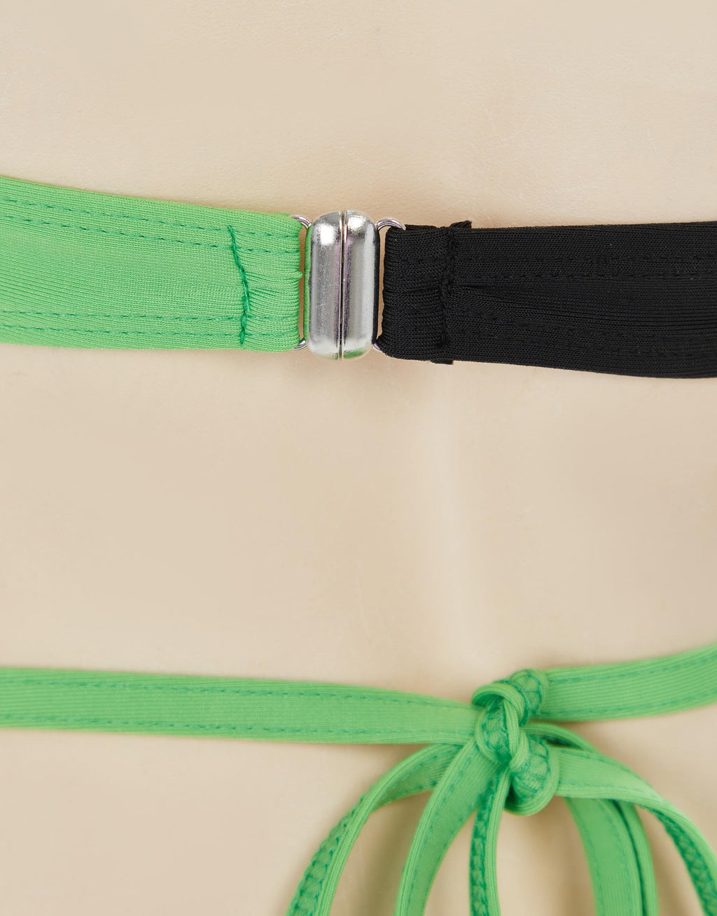 MEOWCOS Black and Green Buckle Decoration Two-Piece Swimsuit