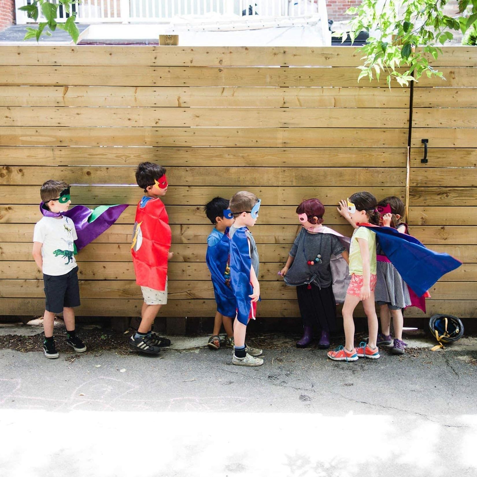 Mizzuco Dress Up Capes for Kids Superhero Cloak with Mask and Waistband Halloween Costumes and Party Dress up(Red Gray)