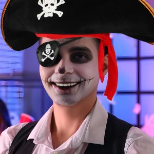 3 PCS Pirate Costume Accessories Set Pirates Eye Patch Sash Belt Skull Print Captain Hat Pirate Role Play Accessories for Men Women Halloween Pirates Cosplay Party Supplies